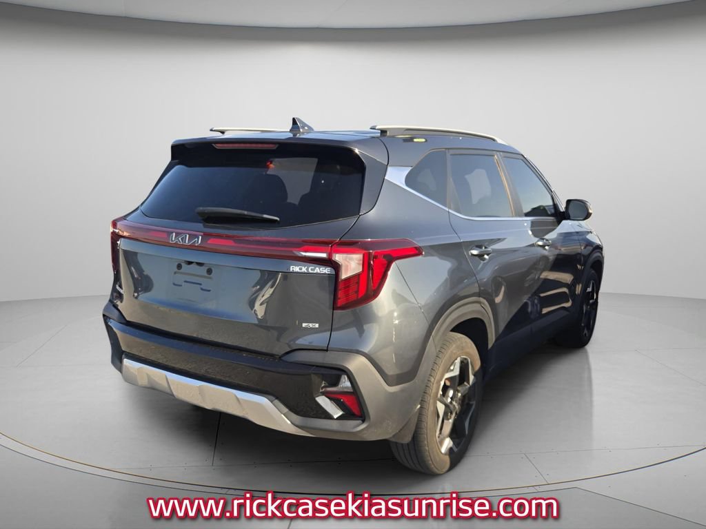 Used 2024 Kia Seltos EX AWD/4WD image 6