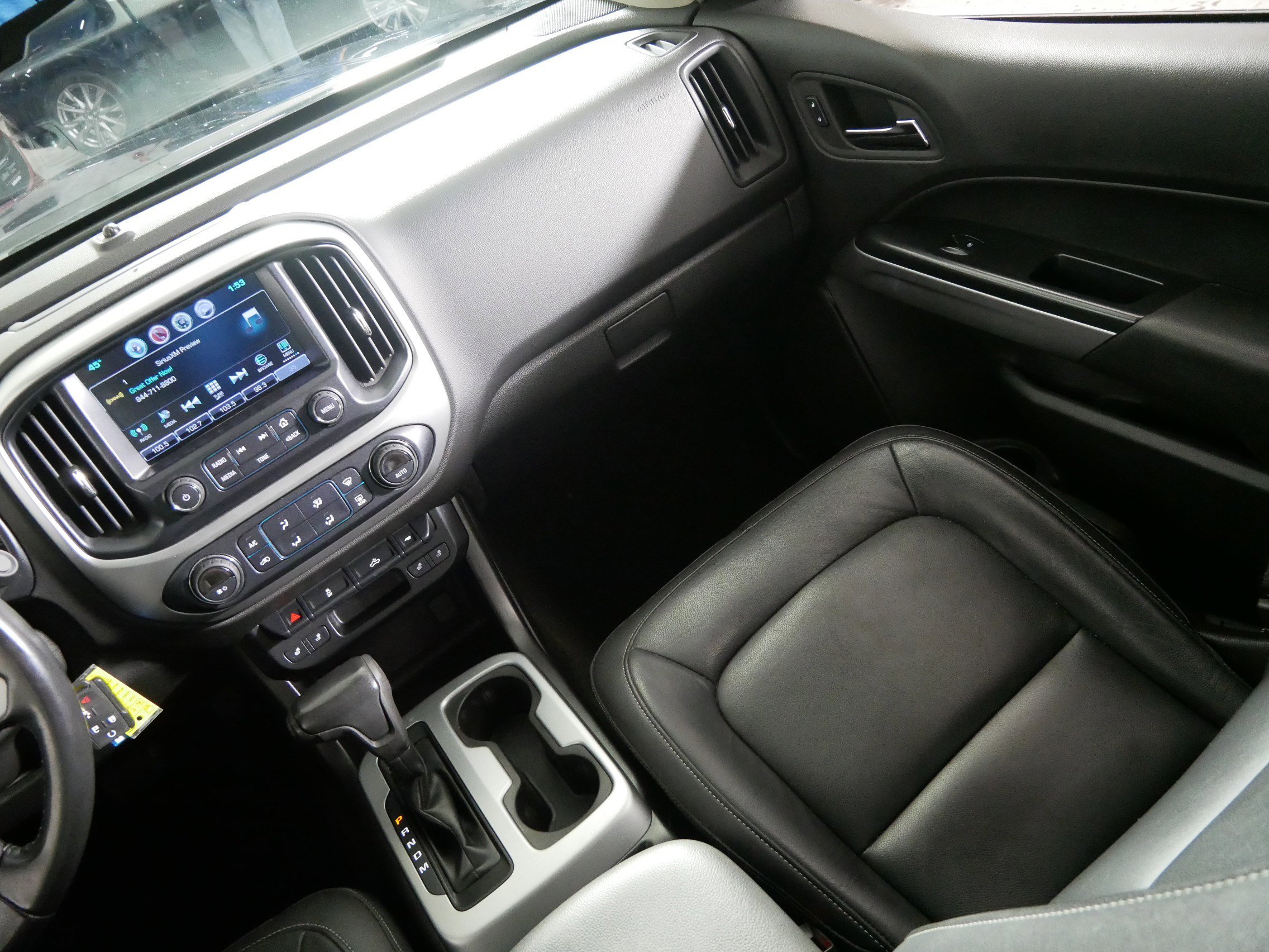 Used 2016 Chevrolet Colorado LT w/ Midnight Edition image 11