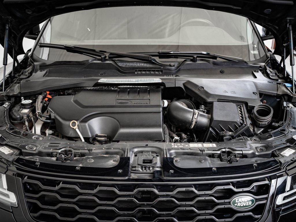 Used 2023 Land Rover Range Rover Evoque R-Dynamic SE image 45