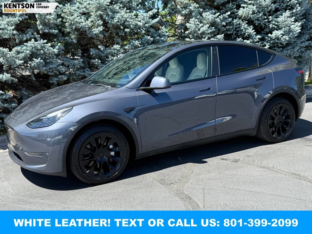 Used 2023 Tesla Model Y Long Range AWD/4WD image 1