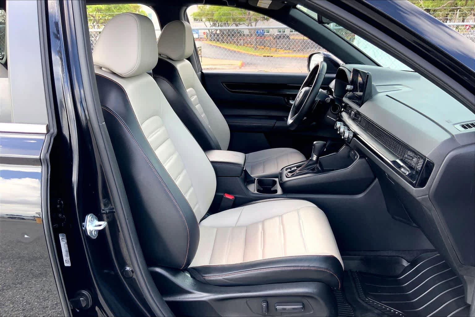 Used 2023 Honda CR-V Sport Touring image 9