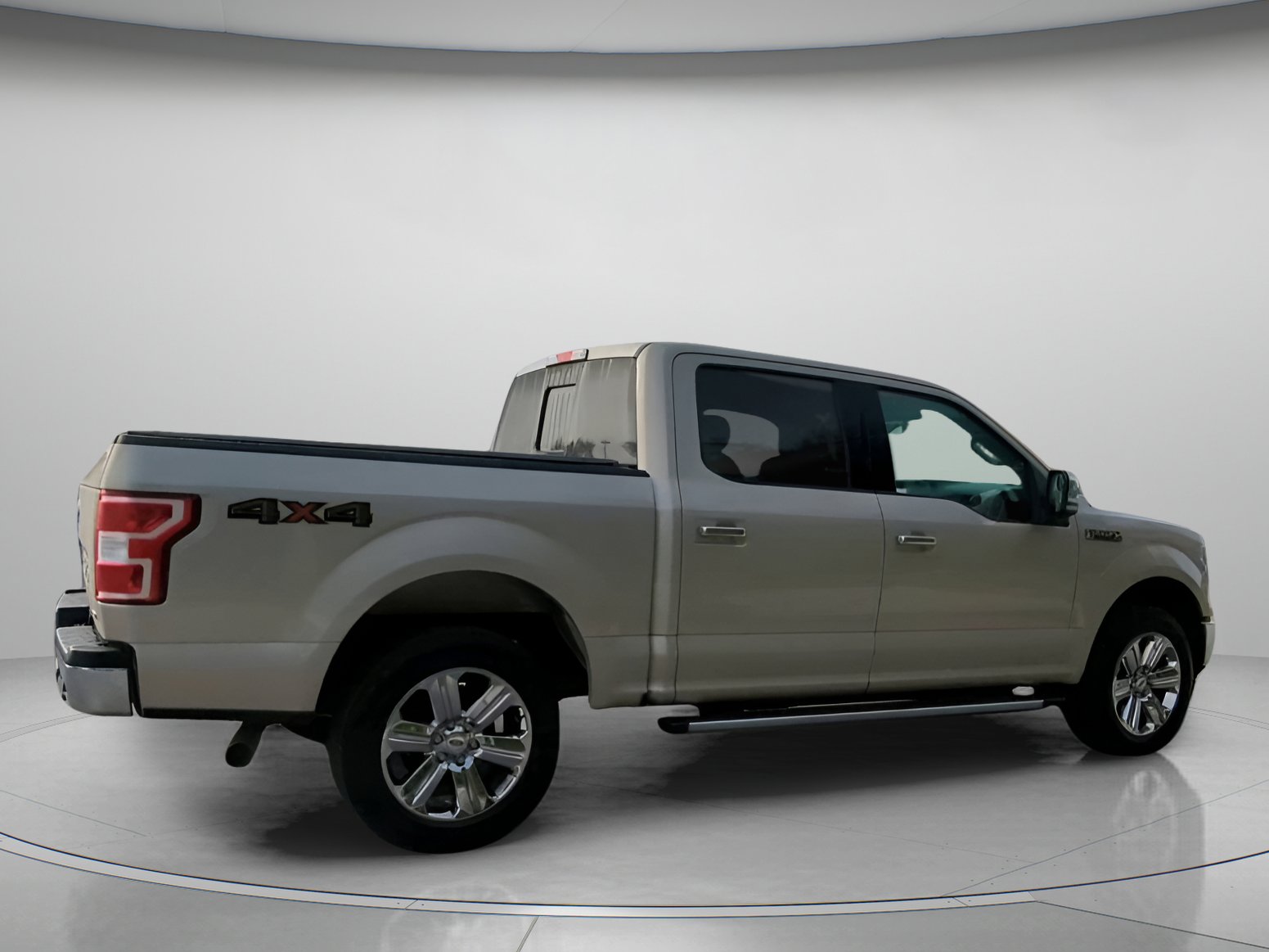 Certified 2018 Ford F150 XLT w/ Equipment Group 302A Luxury image 28