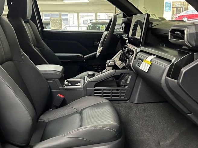New 2026 Toyota 4Runner Limited AWD/4WD image 17