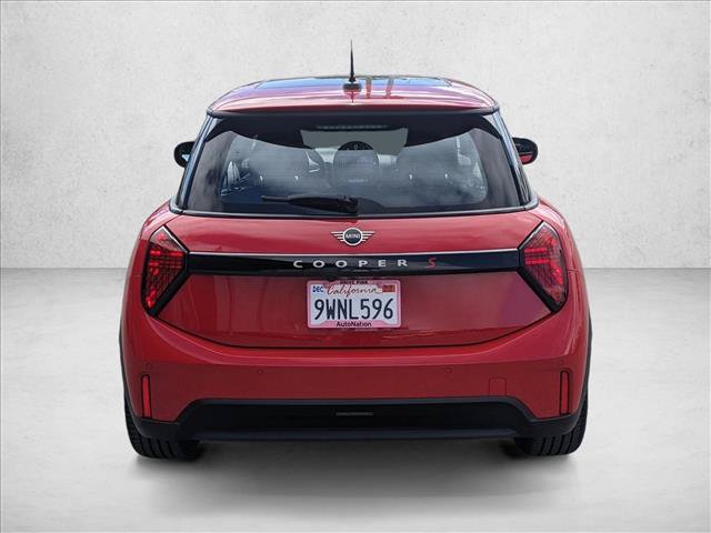 Certified 2025 MINI Cooper S FWD image 6