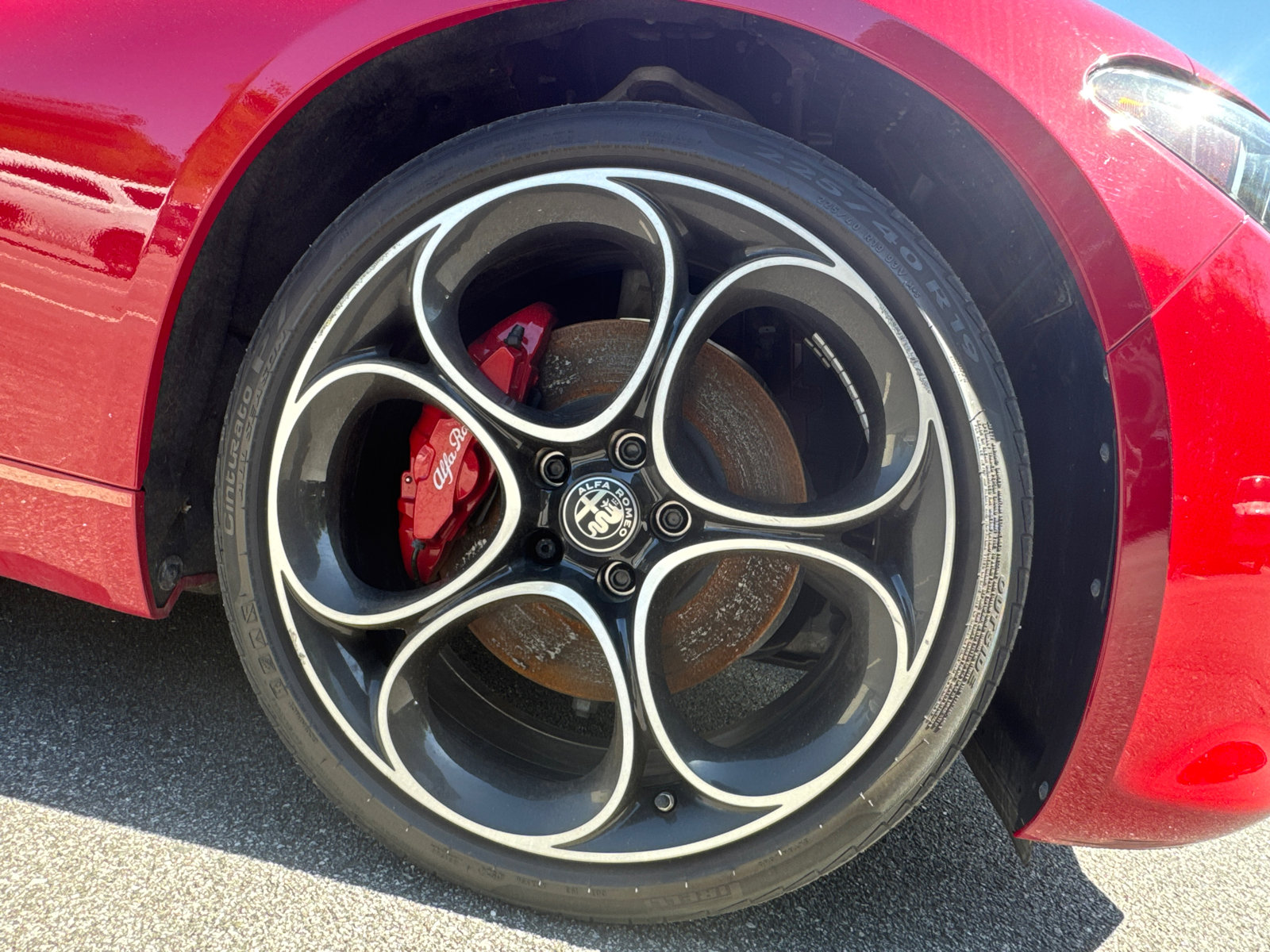 Used 2024 Alfa Romeo Giulia Veloce image 15