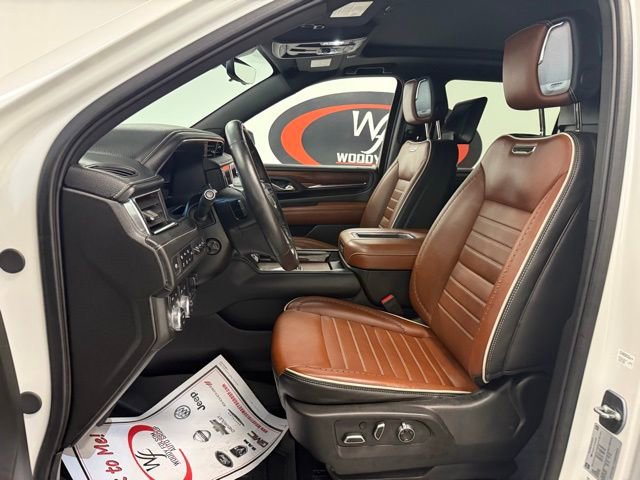 Used 2024 GMC Yukon XL Denali Ultimate image 12