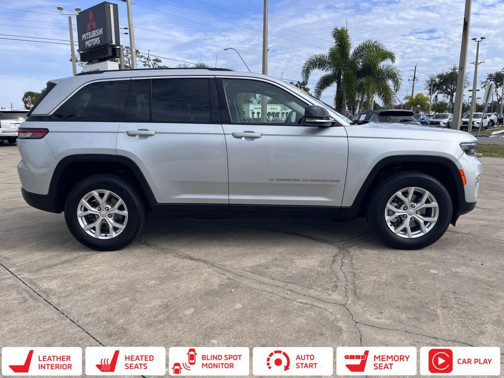 Used 2023 Jeep Grand Cherokee Limited image 2