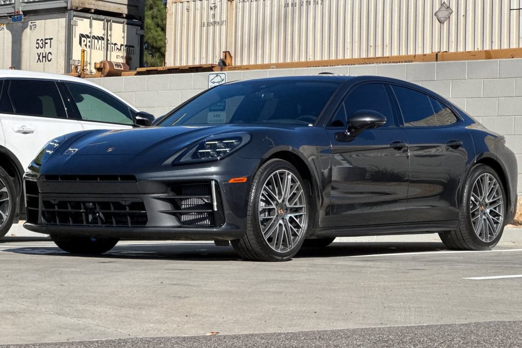Used 2024 Porsche Panamera RWD image 10