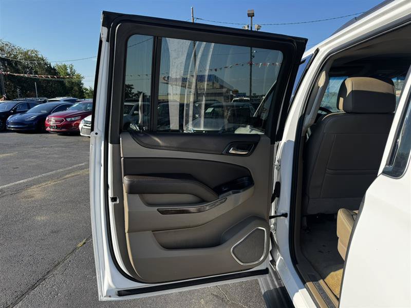 Used 2017 Chevrolet Suburban LT AWD/4WD image 19