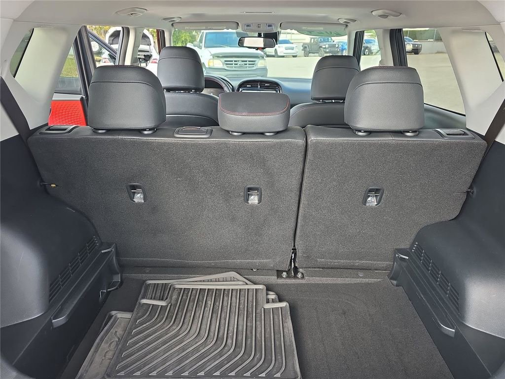 Used 2024 Kia Soul GT-Line image 30