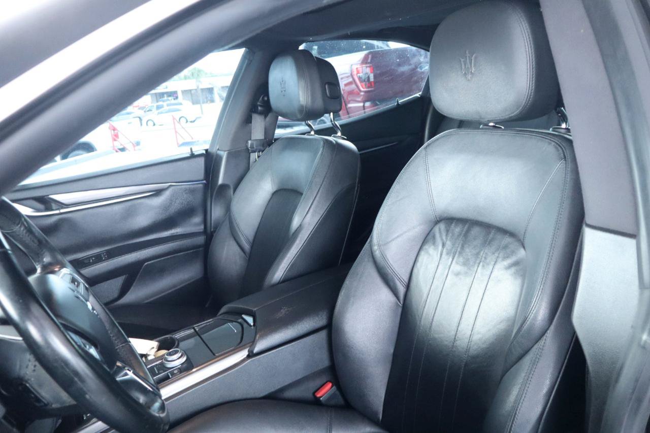 Used 2018 Maserati Ghibli RWD image 15