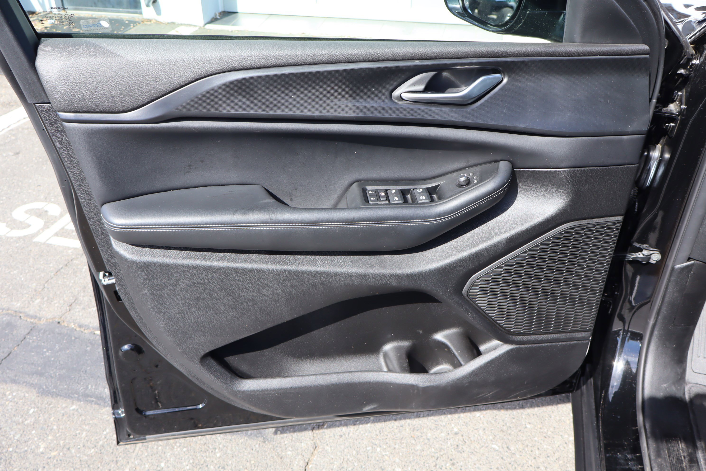 Used 2024 Jeep Grand Cherokee L Altitude image 15