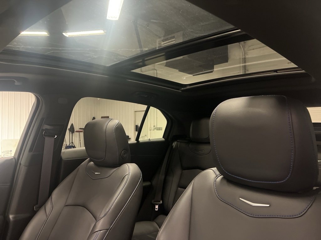 Used 2024 Cadillac XT4 Sport image 12