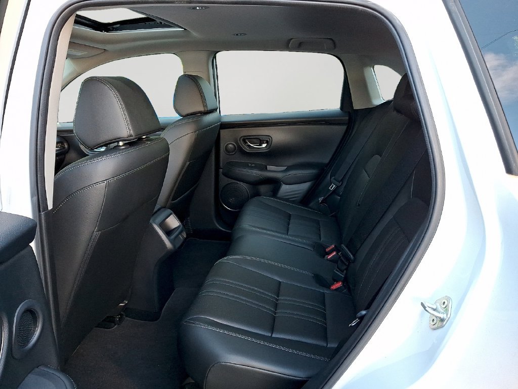 Used 2024 Honda HR-V EX-L image 9