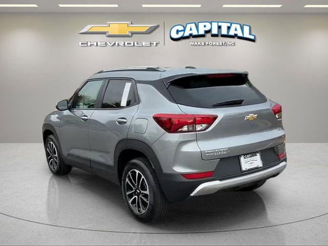 Used 2025 Chevrolet TrailBlazer LT AWD/4WD image 4