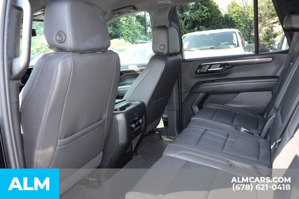 Used 2025 Chevrolet Tahoe LT RWD image 17