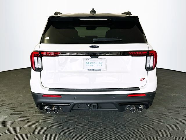 Used 2025 Ford Explorer ST RWD image 7
