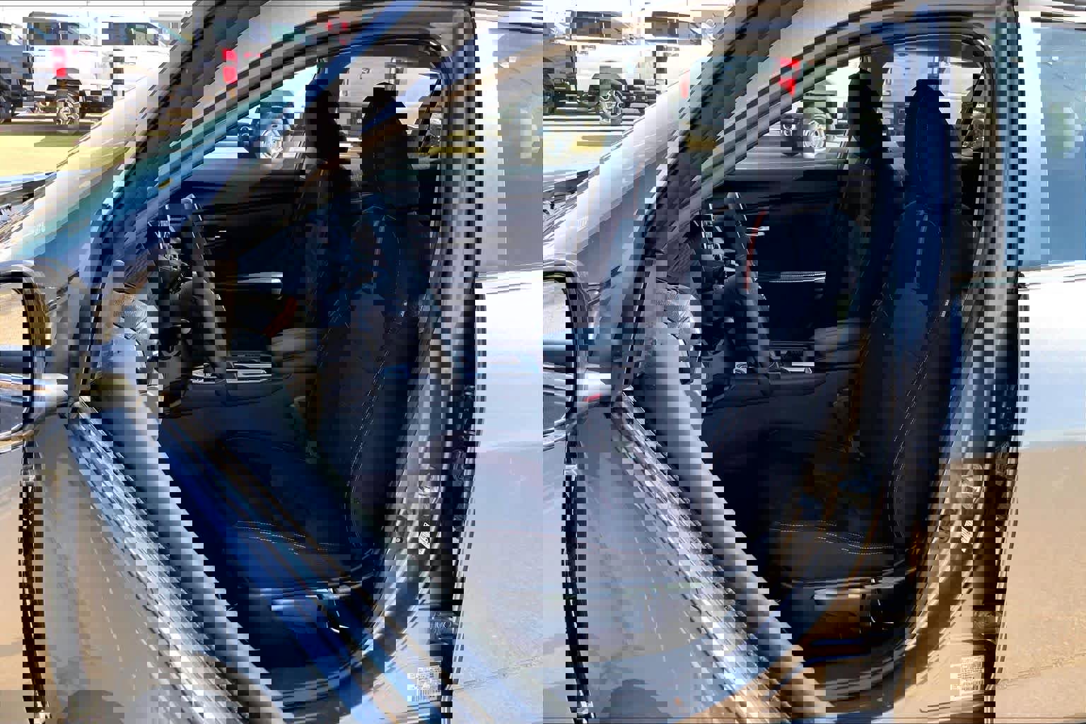 Used 2025 Nissan Sentra SR image 8