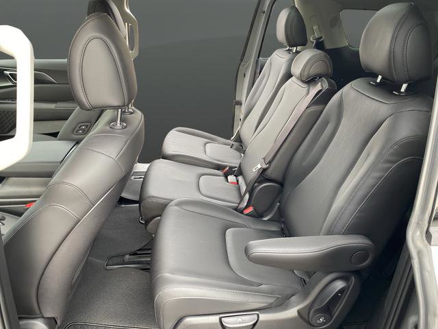 New 2026 Kia Carnival SX w/ SX Dark Edition Package image 31