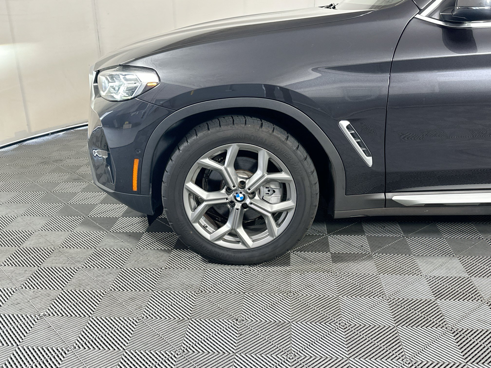 Used 2023 BMW X3 sDrive30i w/ Premium Package RWD image 11