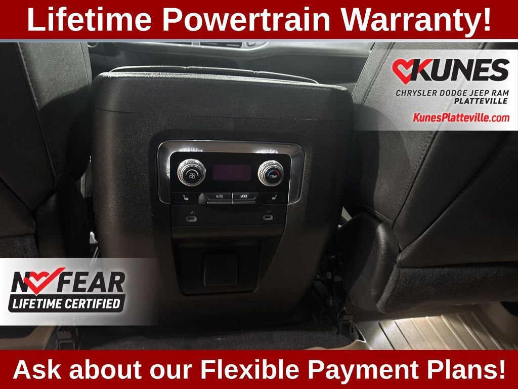 Used 2024 GMC Yukon XL AT4 w/ AT4 Premium Package image 20