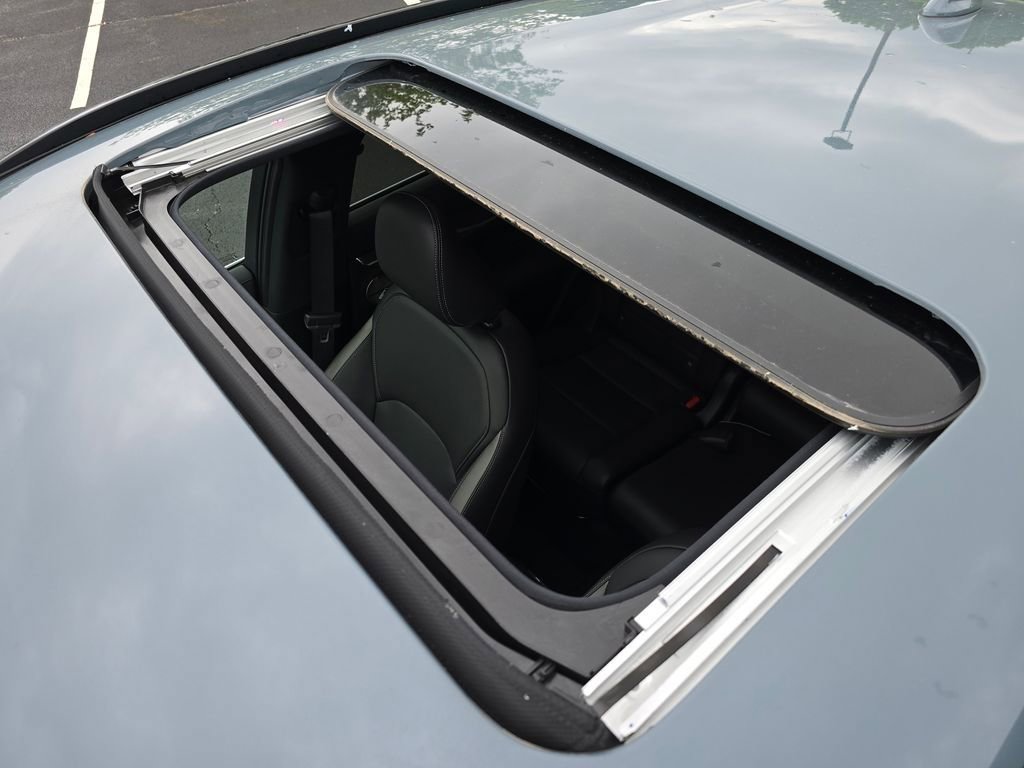 New 2025 INFINITI QX55 Essential image 3