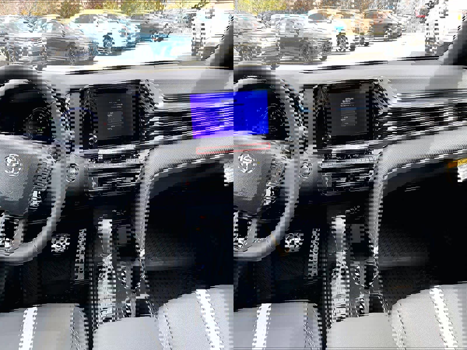 Used 2026 Toyota Camry SE w/ Convenience Package image 18