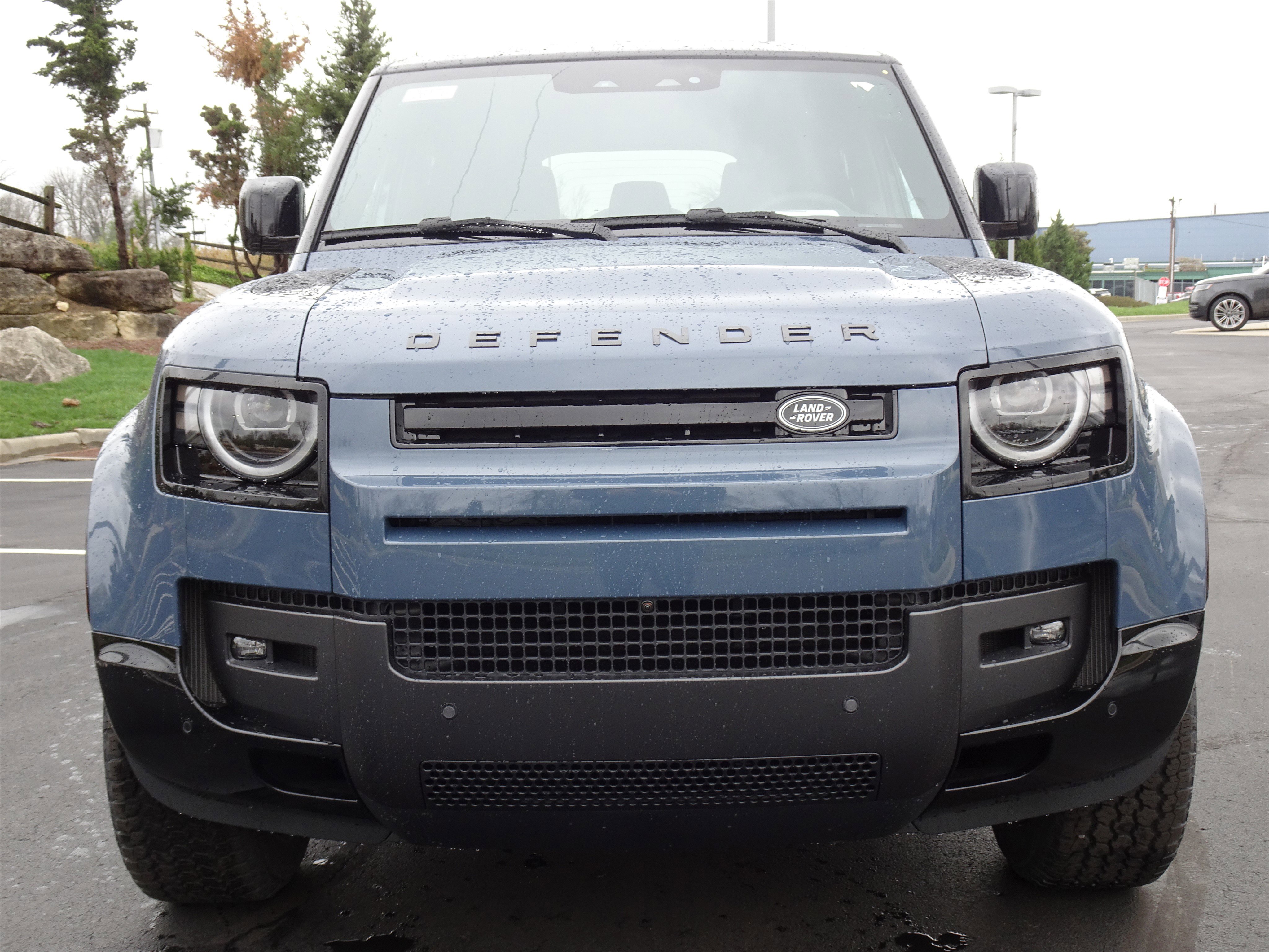 New 2026 Land Rover Defender 110 X-Dynamic SE AWD/4WD image 13