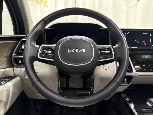Certified 2023 Kia Sorento X-Line EX AWD/4WD image 16