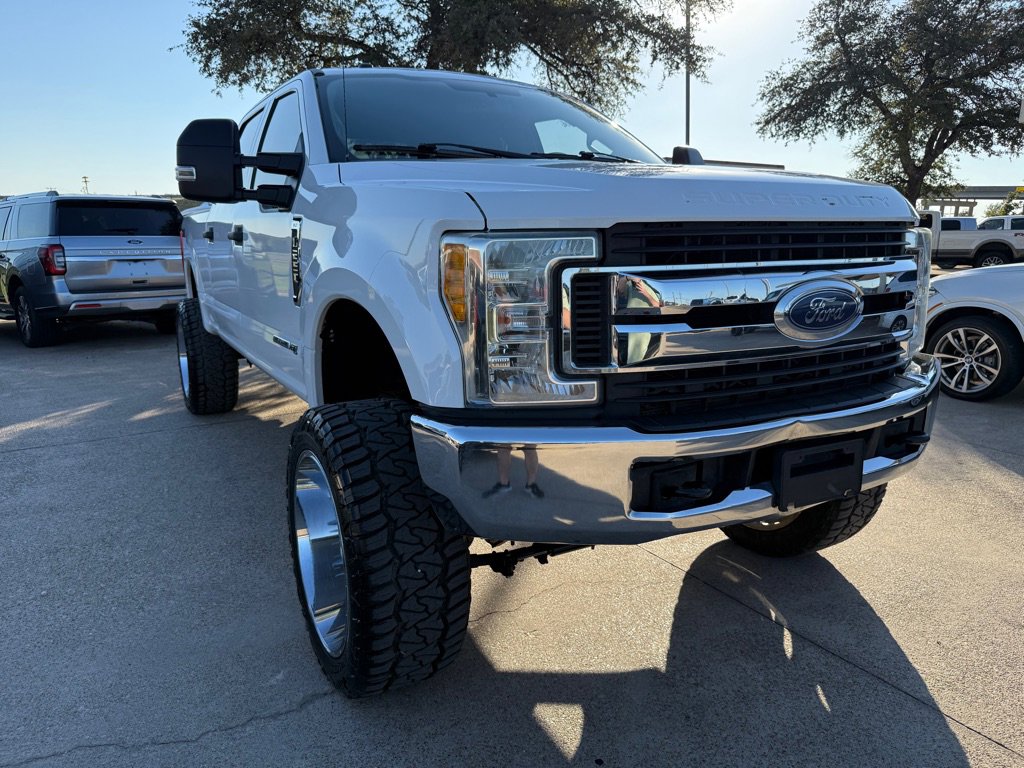 Used 2017 Ford F250 XLT AWD/4WD image 1