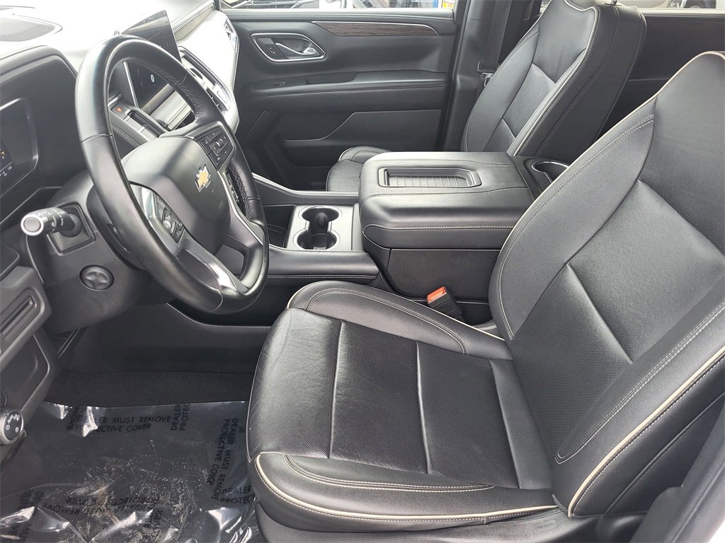 Used 2023 Chevrolet Suburban Premier image 15