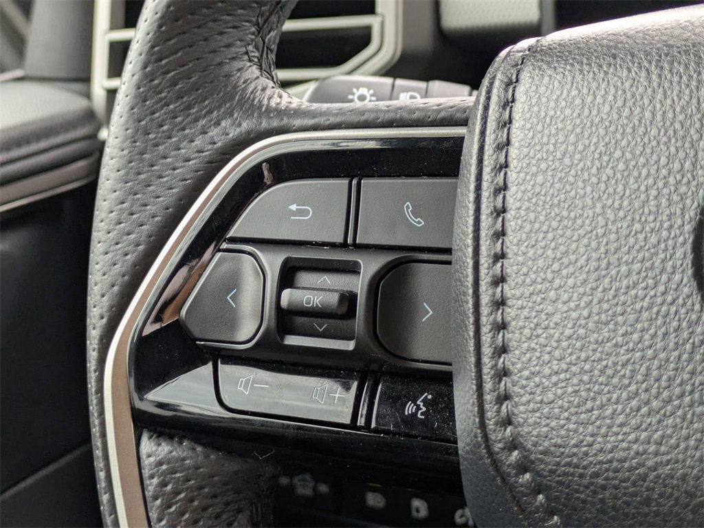 Used 2024 Toyota Tundra Limited image 25