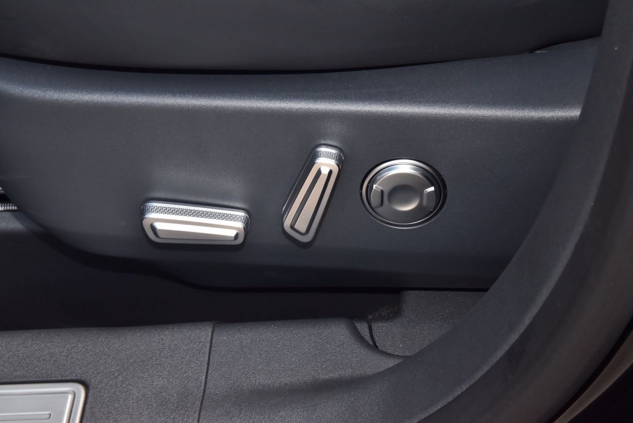 New 2026 Lincoln Nautilus Reserve AWD/4WD image 43