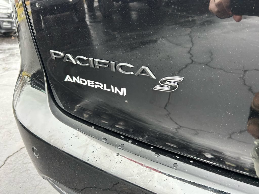 New 2026 Chrysler Pacifica Select w/ S Appearance Package FWD image 6
