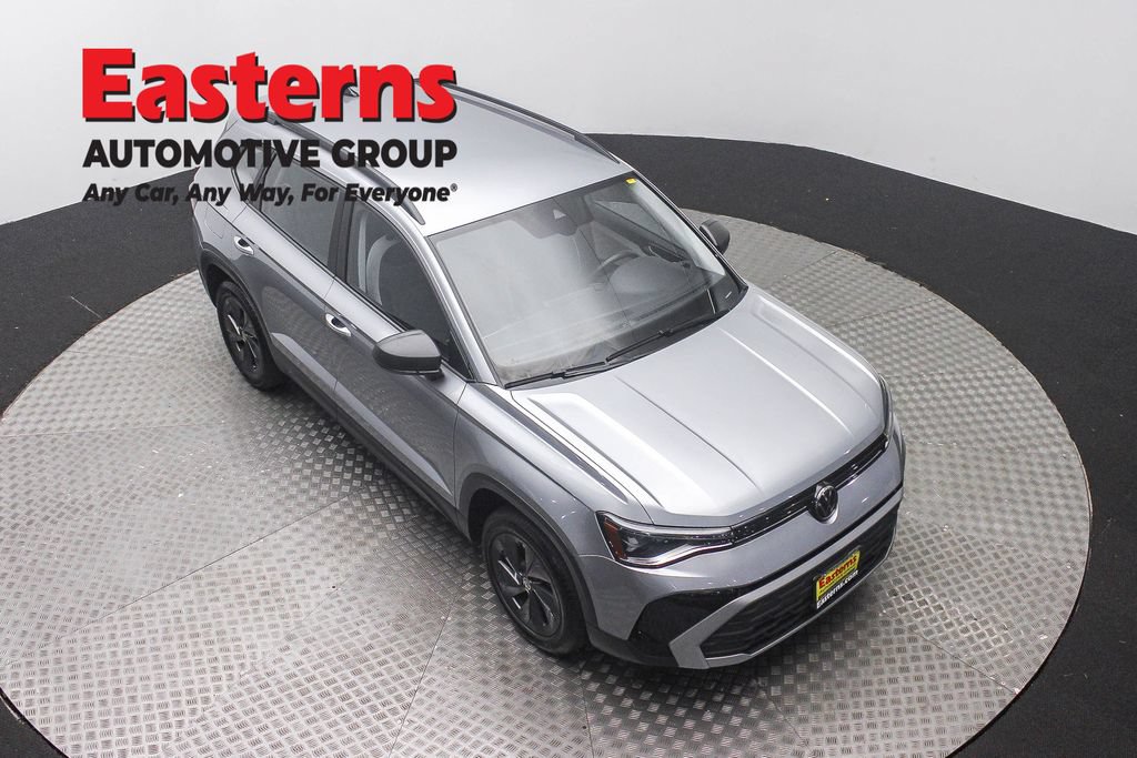 Used 2025 Volkswagen Taos S FWD image 4