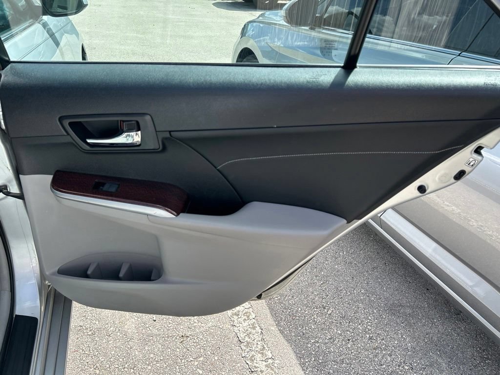 Used 2014 Toyota Camry XLE w/ Leather Package FWD image 42