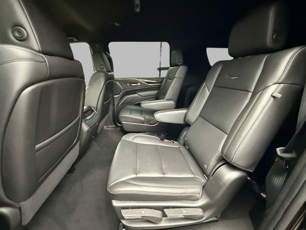 Used 2021 Cadillac Escalade ESV Luxury image 19