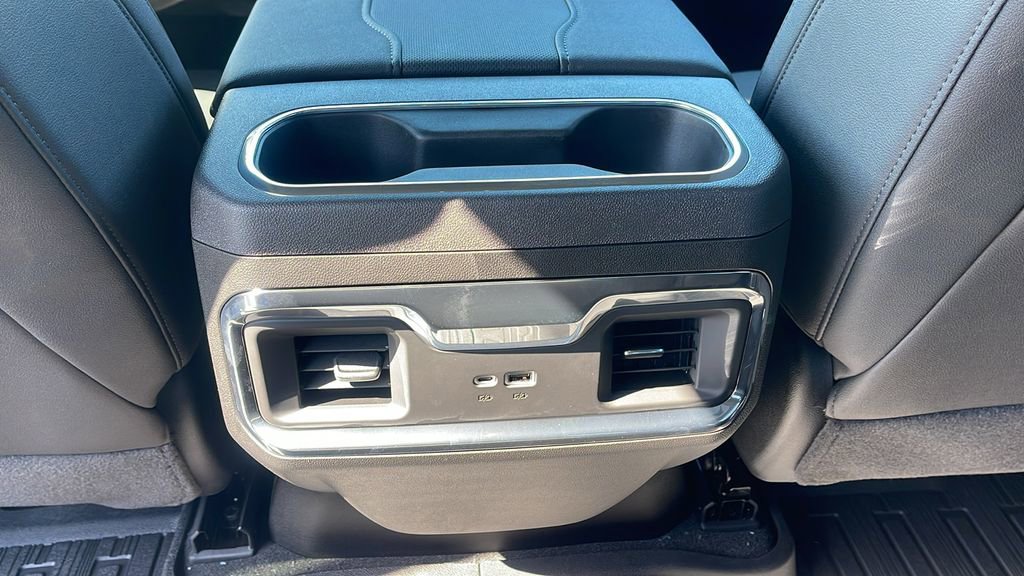 New 2026 GMC Sierra 1500 SLT w/ SLT Premium Package image 16