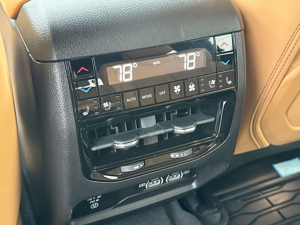 Used 2022 Jeep Grand Cherokee L Summit image 22