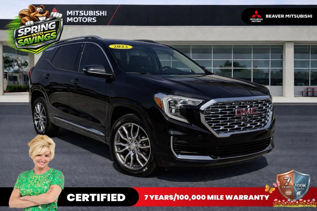 Used 2023 GMC Terrain Denali image 1
