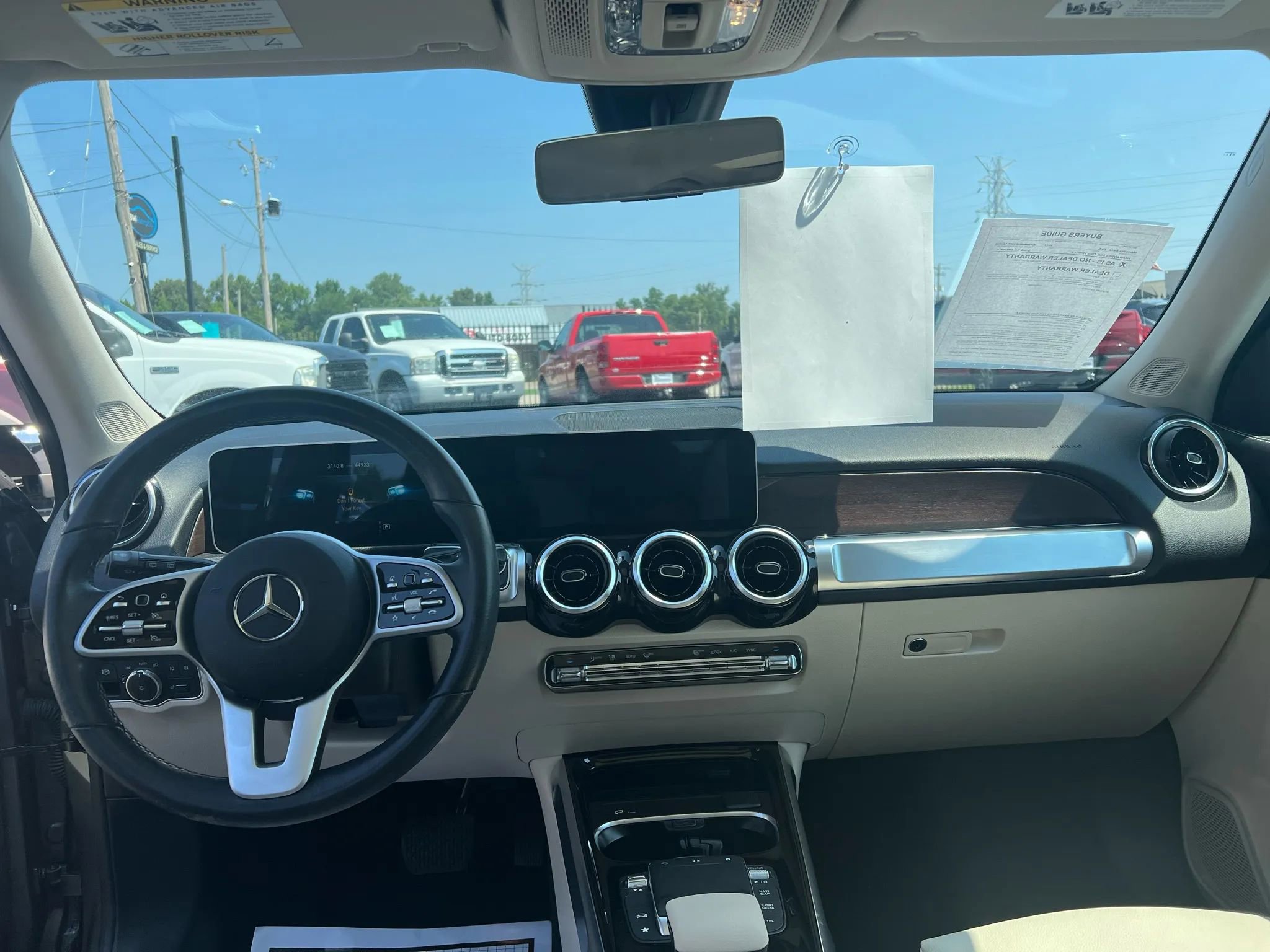 Used 2021 Mercedes-Benz GLB 250 4MATIC image 8