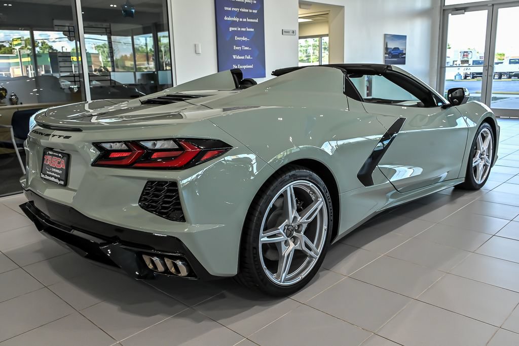 Used 2024 Chevrolet Corvette Stingray Preferred Conv w/ 2LT RWD image 5