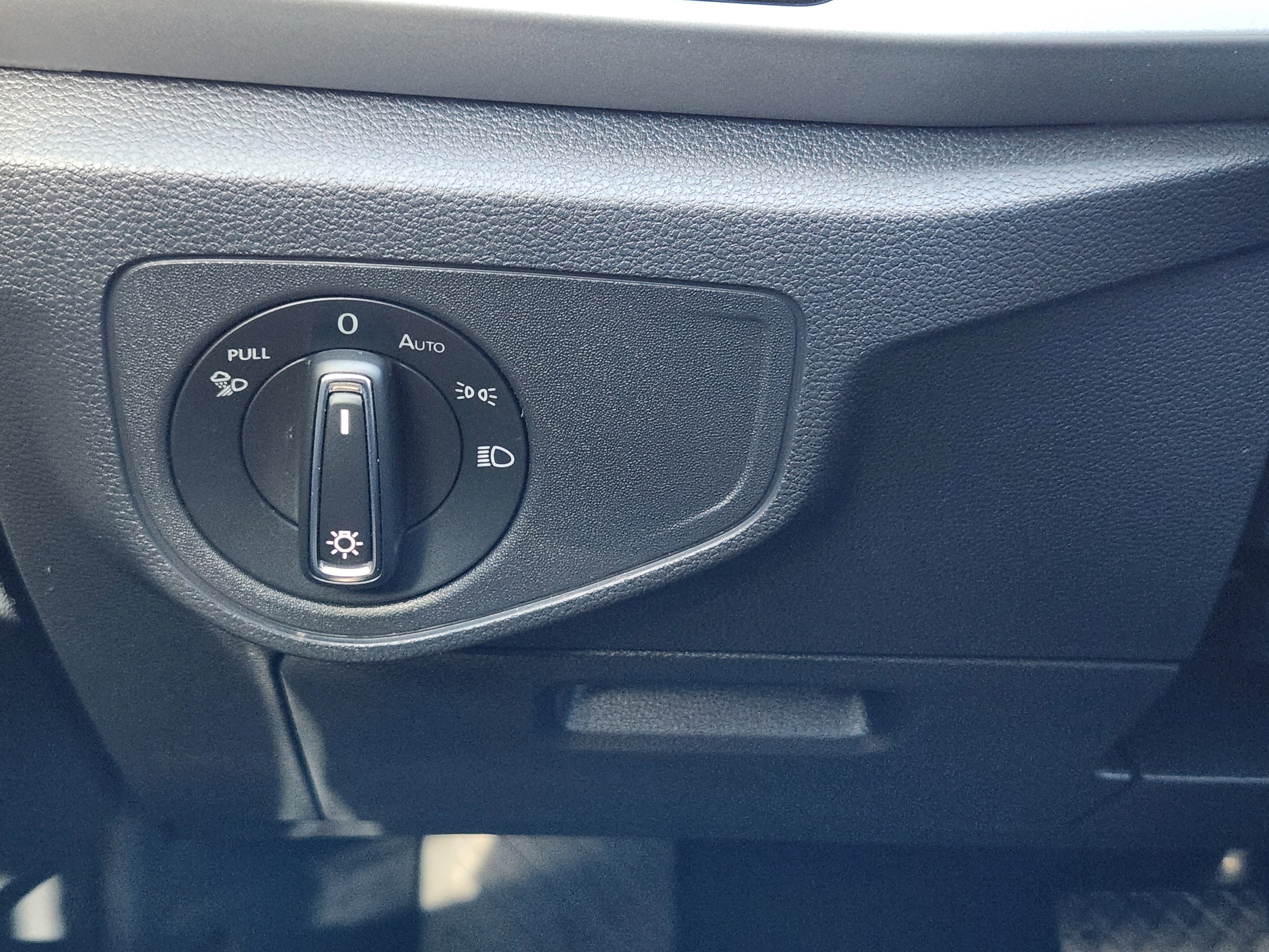 Used 2021 Volkswagen Atlas SEL image 22