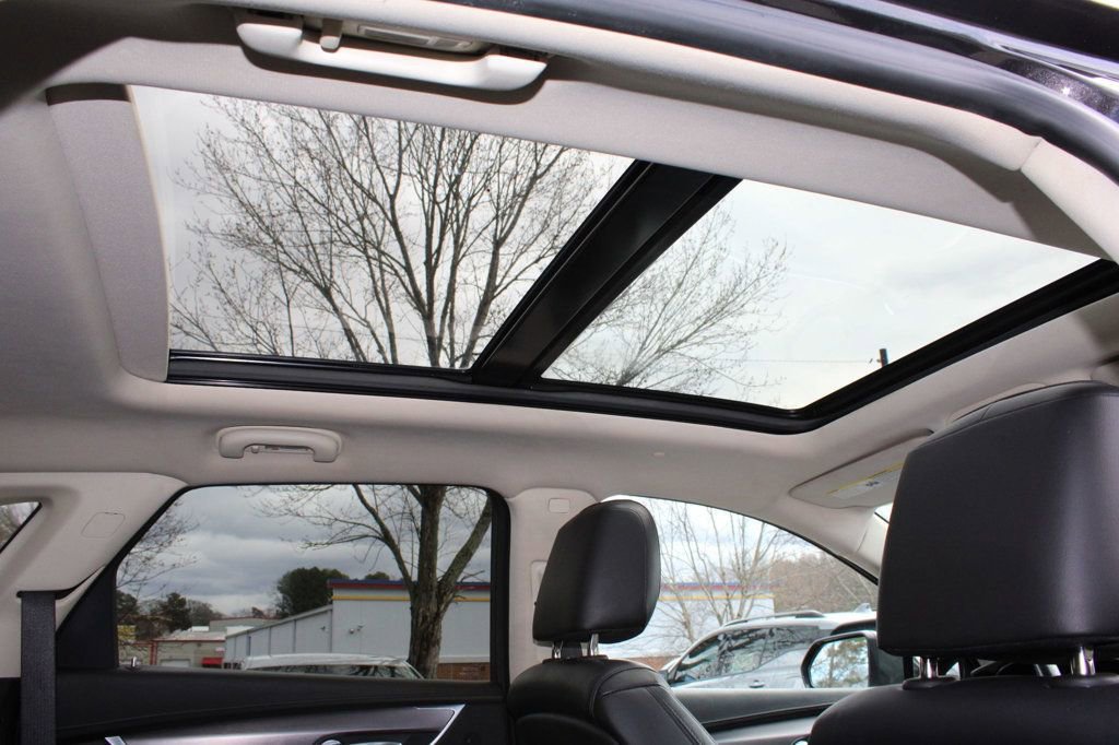 Used 2018 Cadillac XT5 Luxury w/ Driver Awareness Package image 31