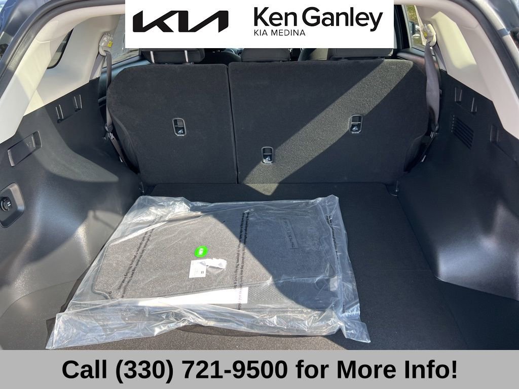 Certified 2025 Kia Sportage LX image 50