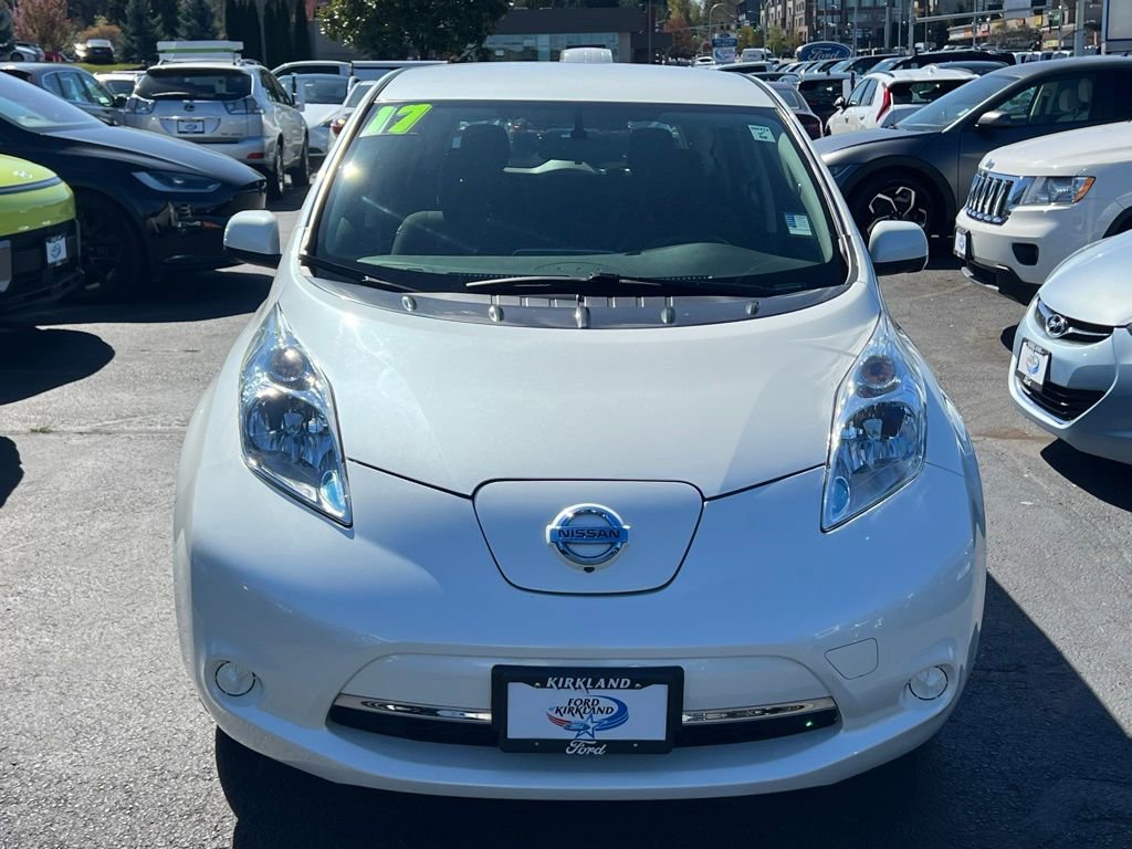 Used 2017 Nissan Leaf SV w/ Premium Package image 5