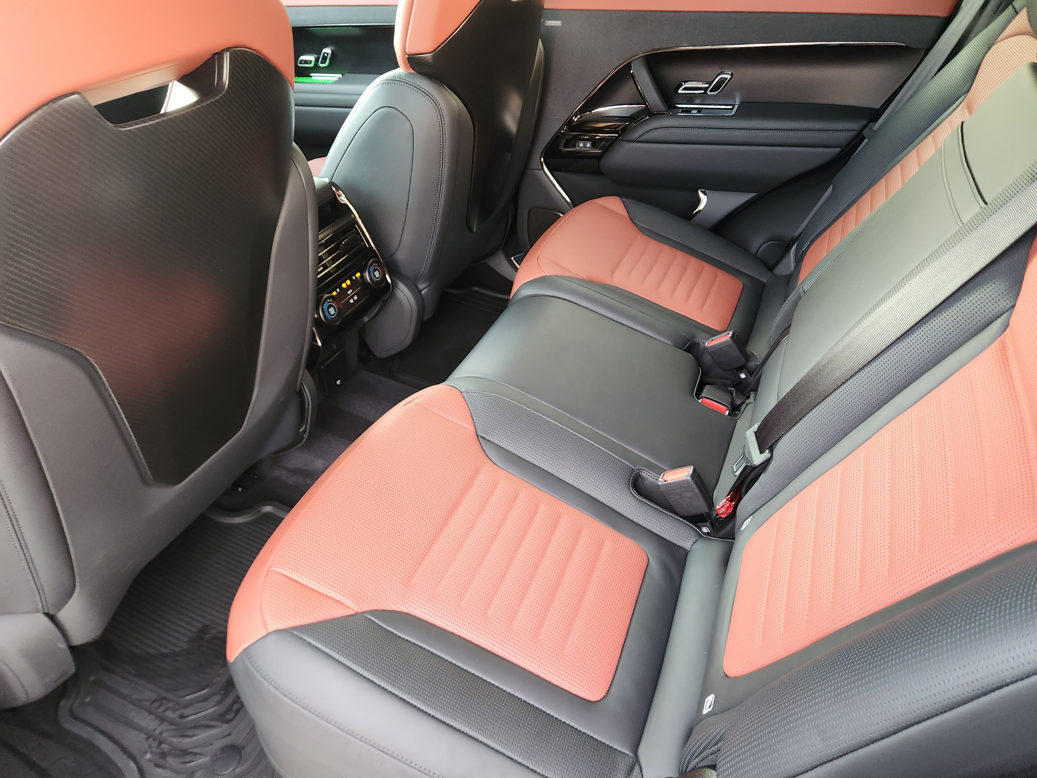 New 2025 Land Rover Range Rover Sport SV Edition Two image 30