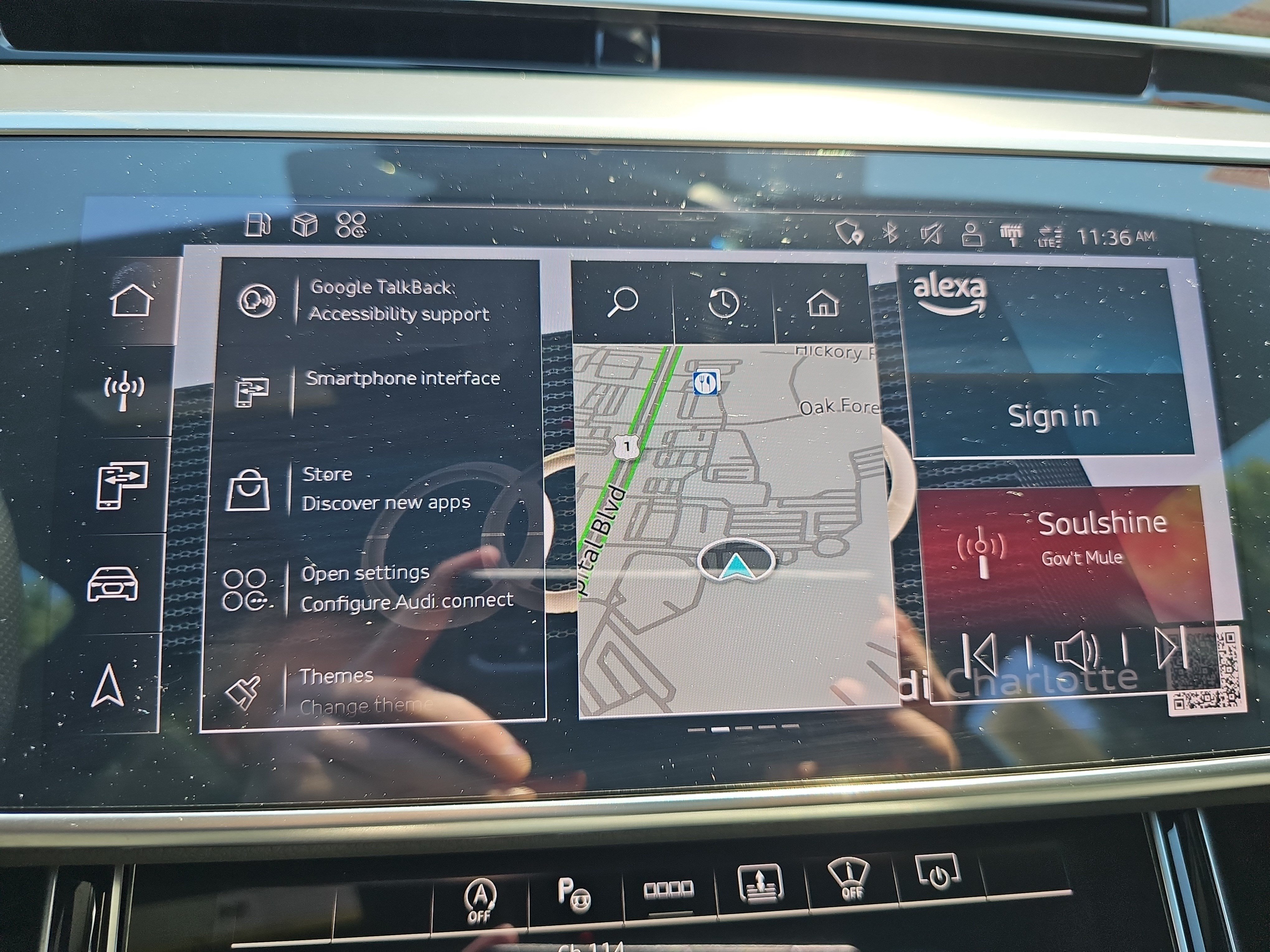 Used 2025 Audi S8 AWD/4WD image 23