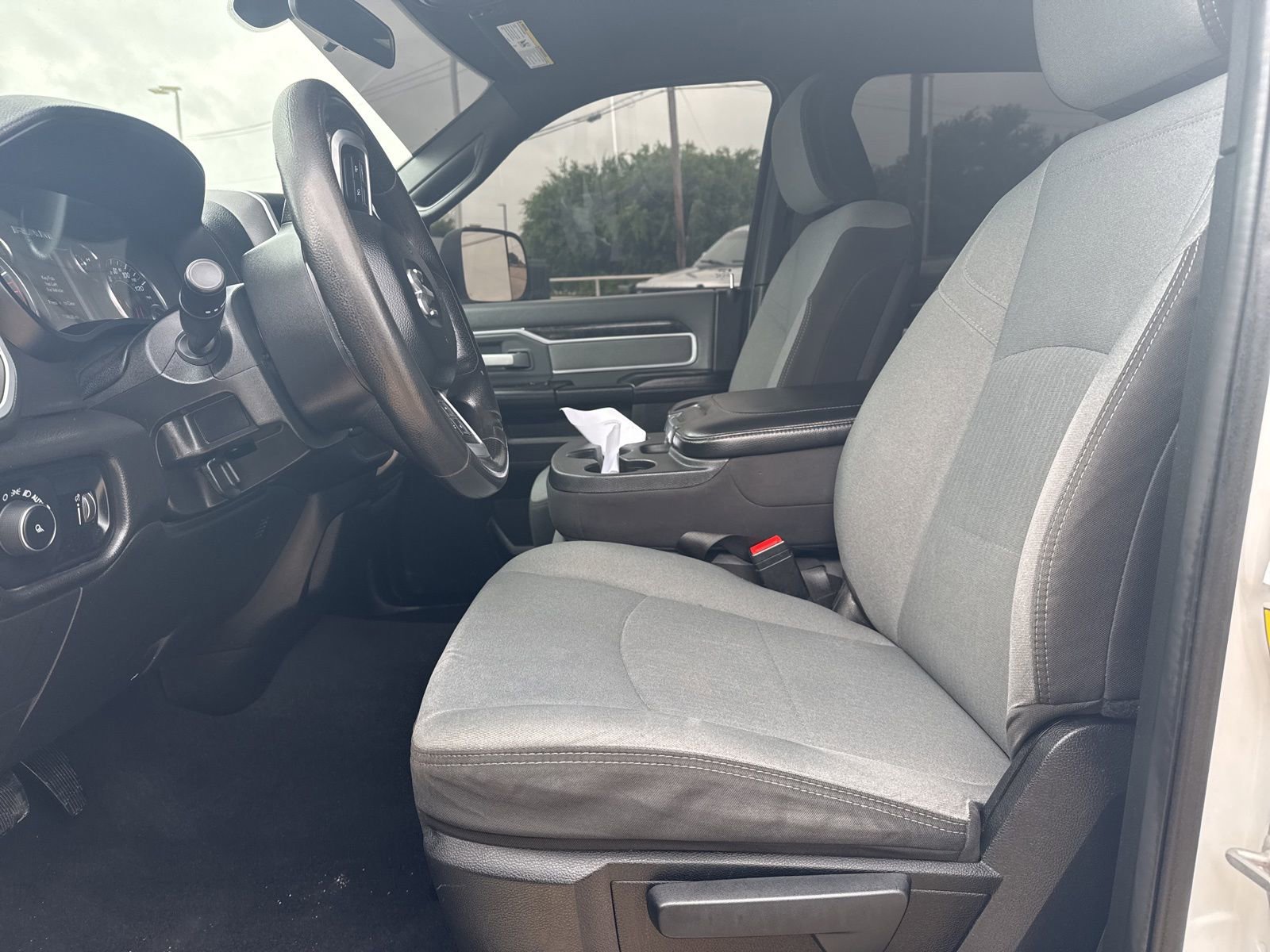 Used 2022 RAM 3500 Big Horn AWD/4WD image 11