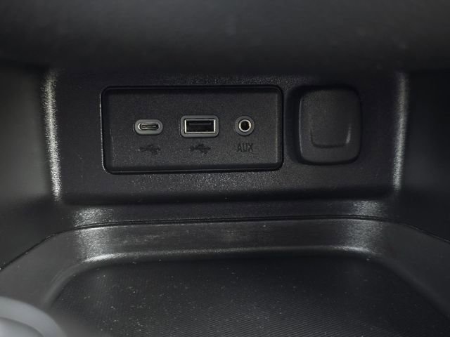 Used 2019 Chevrolet Equinox LT FWD image 21